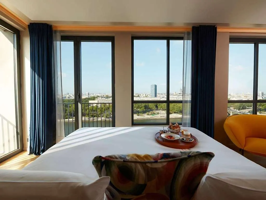 So/ Paris Hotel