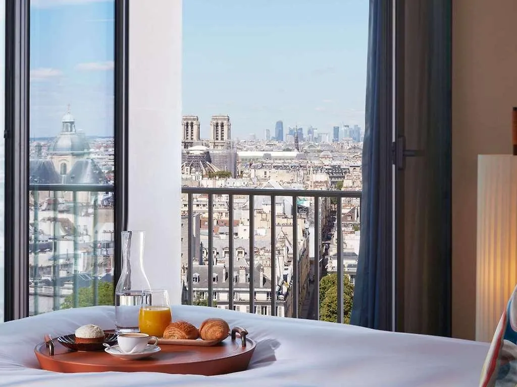So/ Paris Hotel